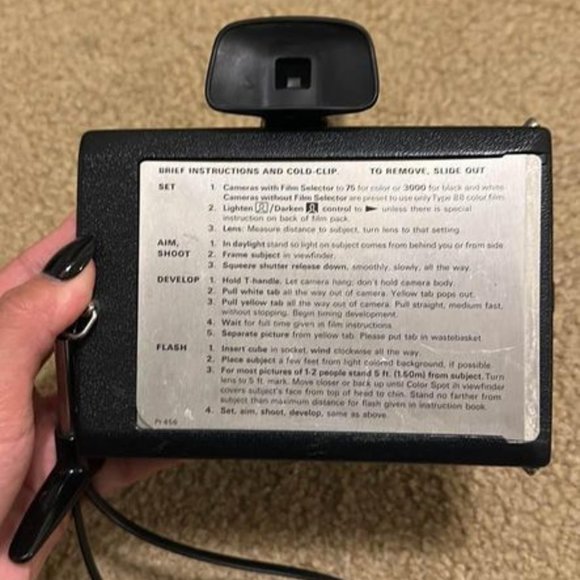 Polaroid: Square Shooter 2 w/ Original Strap - Picture 7 of 9